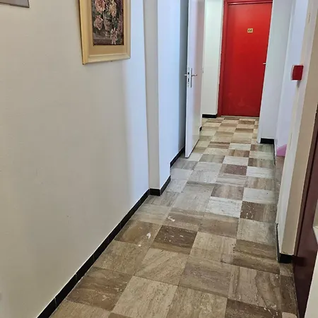 Victoria Proche Stade De Rugby Et Centre 3* Perpignan