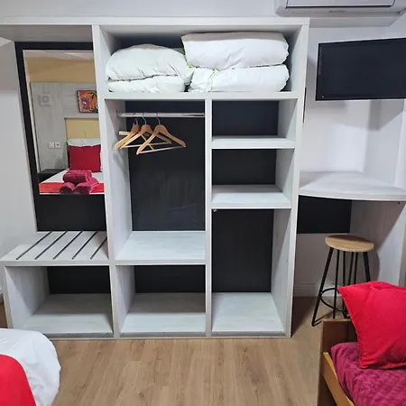 Victoria Proche Stade De Rugby Et Centre Perpignan