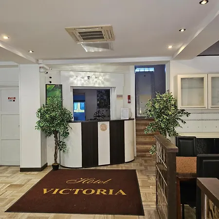 Victoria Proche Stade De Rugby Et Centre 3*