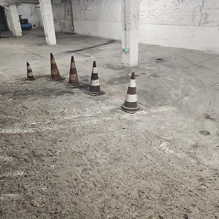 Victoria Proche Stade De Rugby Et Centre Perpignan