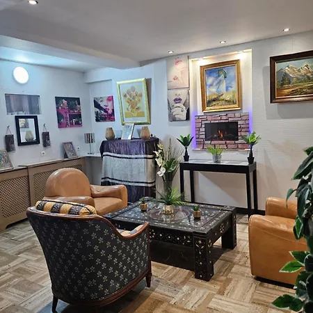 Otel Victoria Proche Stade De Rugby Et Centre Perpignan