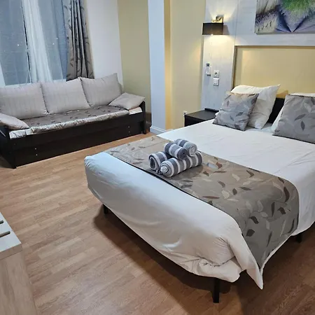 Victoria Proche Stade De Rugby Et Centre 3*